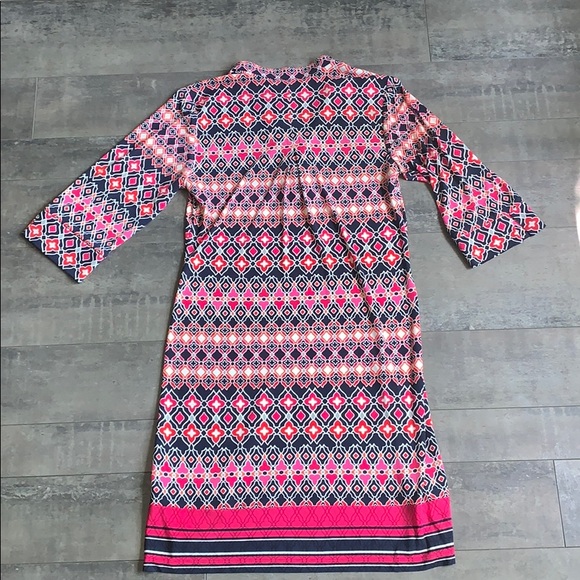 Patterned Shift Dress - Picture 3 of 3